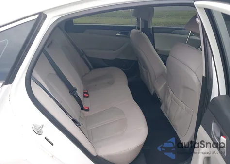 2017 Hyundai Sonata z USA, uszkodzony, nr VIN 5NPE24AF5HH581648